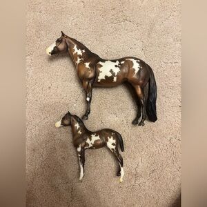 breyer overo pinto mare and foal set